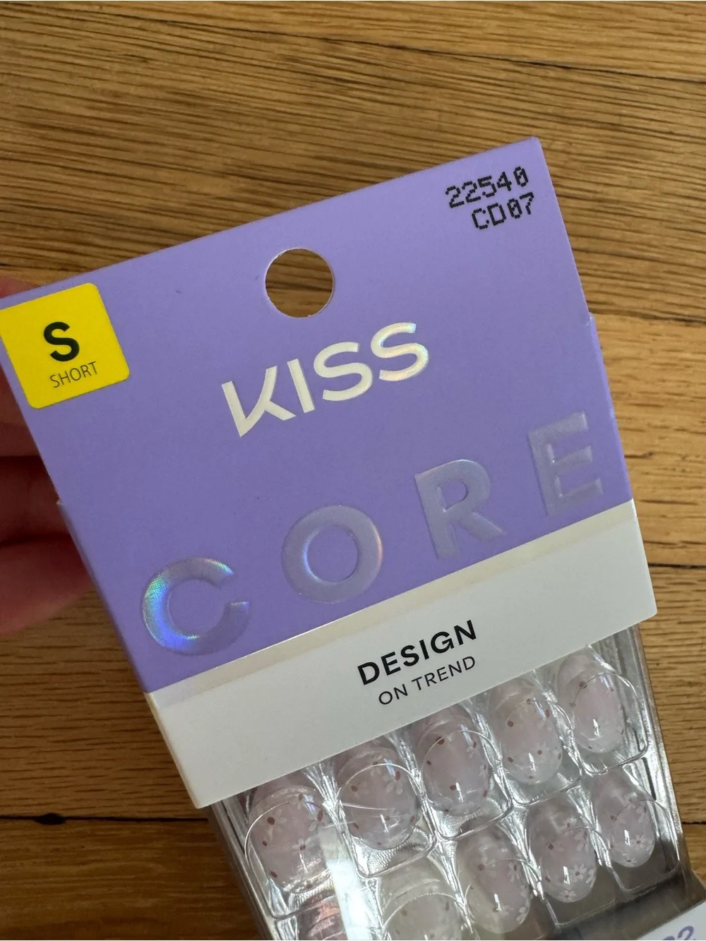 Kiss Core Short Pink with White Flowers Design on Trend  Press On Nails